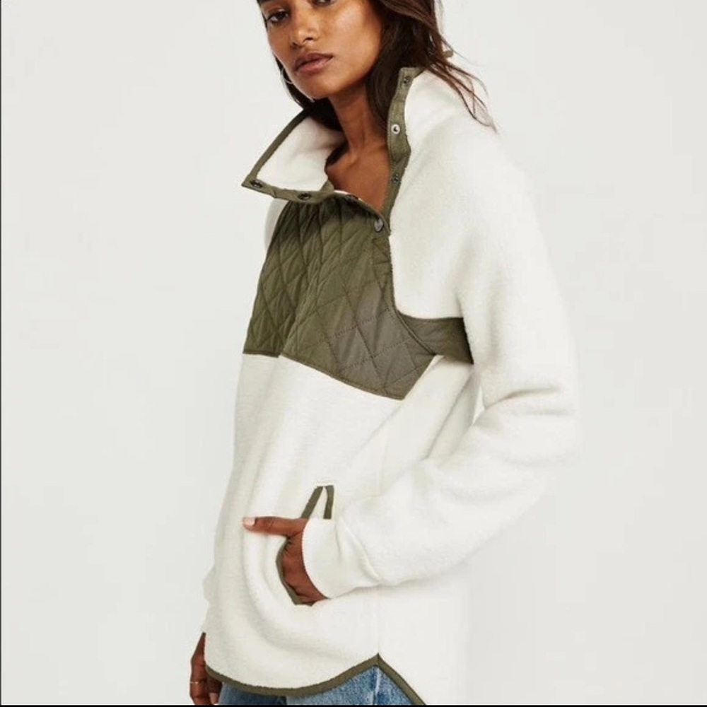 Abercrombie & Fitch Asymmetrical Fleece Pullover